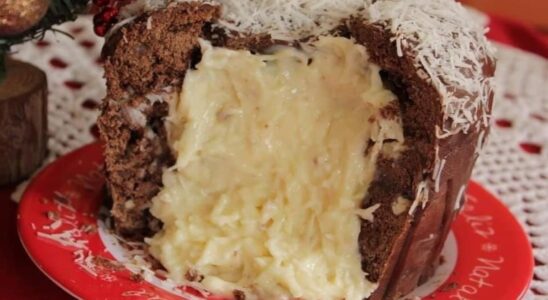 Panetone-de-Chocolate-com-recheio-de-Prestigio