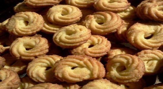 Biscoitinho-de-Fubá-derrete-na-boca